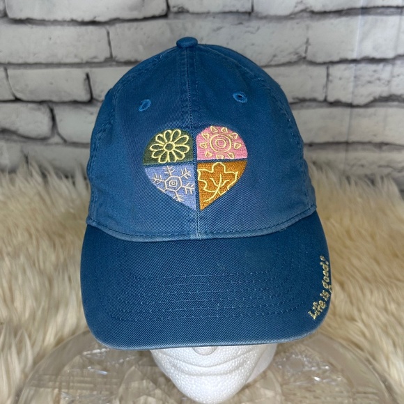 Life Is Good Accessories - Life is Good Four Season Heart Hat